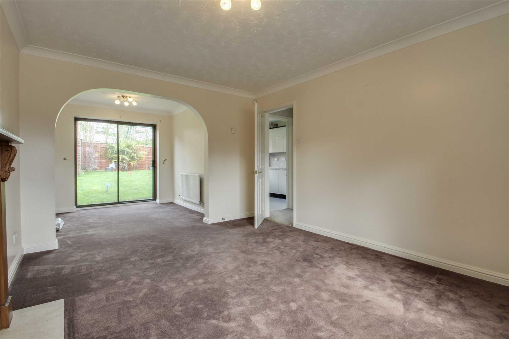 Paxton Crescent, Shenley Lodge, Milton Keynes